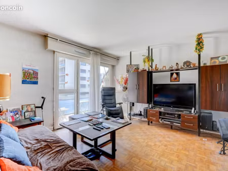 appartement 1 pièce 33 m²