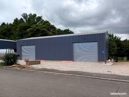 entrepôt bâtiment hangar