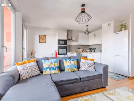 magnifique t2 meublé 51m² en toit terrasse