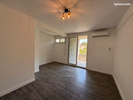 t3 67 m² terrasse et parking