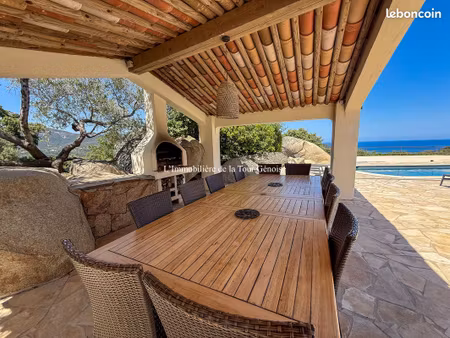 superbe villa vue mer et montagne à proximité de pinarello