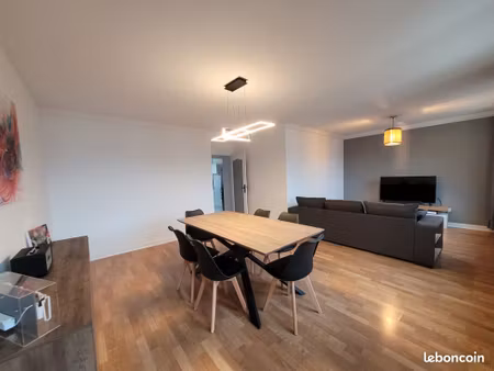 appartement de type t2 de 68 m² à albi / parc rochegude