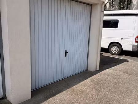 garage fermé à vendre – proche gare de vannes