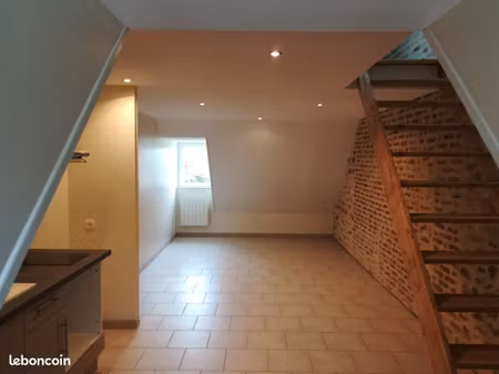 f2 duplex meublé centre thury harcourt