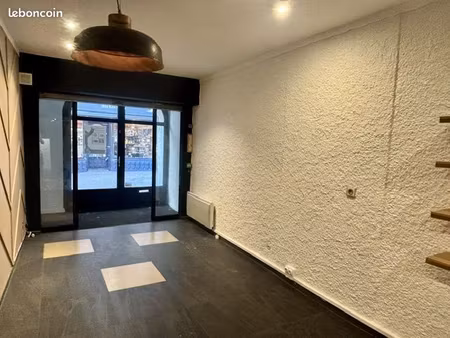 local commercial 64 m² aix-les-bains