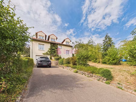 maison 6 pièces 145 m²