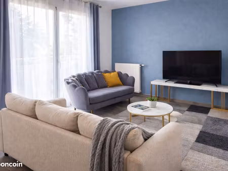t2 meublé moderne -calme, balcon et proche sortie 8