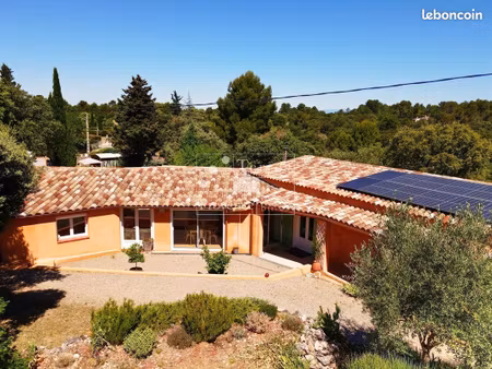 villa 6 pièces 142 m²