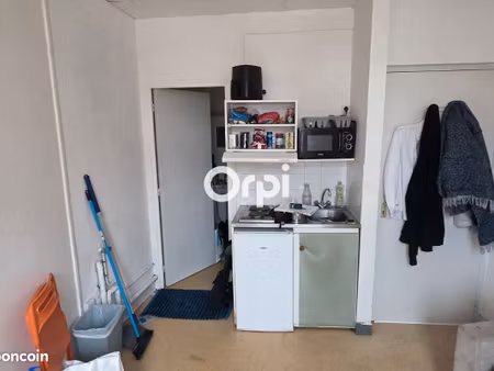 studio 1 pièce 13 m²