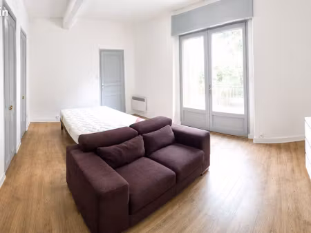 t1 meublé 35 m²– hyper-centre pamiers – double vitrage