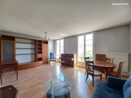 appartement 3 pièces 82 m²