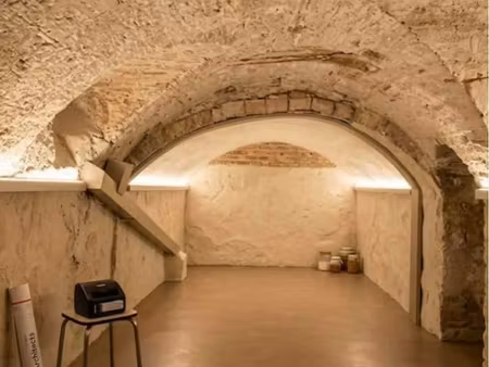 cave de 70 m²