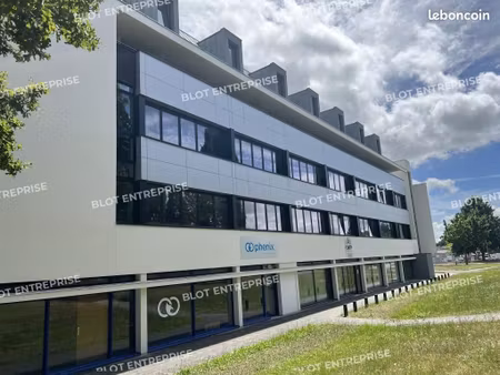 bureaux 156 m²