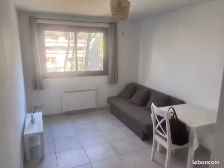 studio meublé refait à neuf