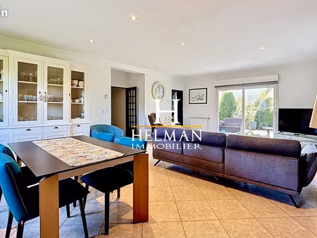 maison 6 pièces 192 m²