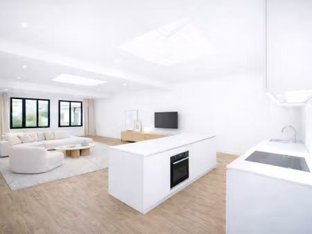 véritable loft urbain de 155m² - calme absolu et lumière zén