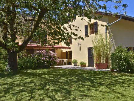magnifique corps de ferme de 184 m² avec grange attenante a