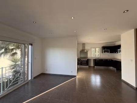 appartement t3 71 m² borgo dernier étage cave