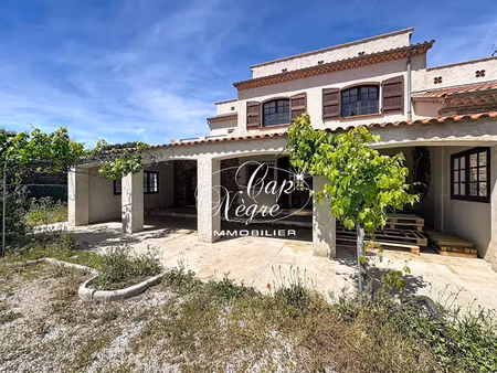 maison de type 5/6 pièces à vendre à bormes les mimosas