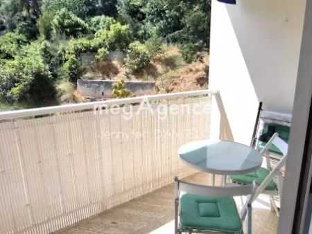 location meublée appartement 3 pièces 60 m² à toulon (83000), 1 200 €