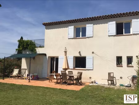 location maison 4 pièces 109.8 m² à aix-en-provence (13090), 1 917 €