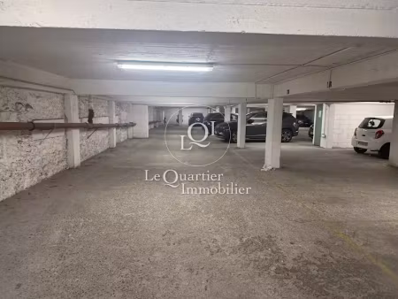 vente parking 1015 m² à paris 15ème (75015), 720 000 €