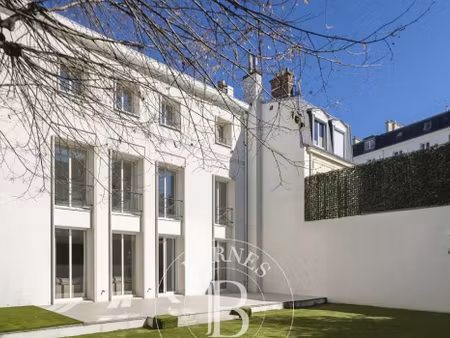 hôtel particulier avec jardin neuilly-sur-seine (92)