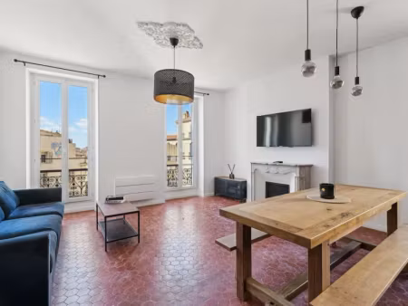 location meublée locaux professionnels 1 pièce 120 m² à marseille 6ème (13006), 600 €