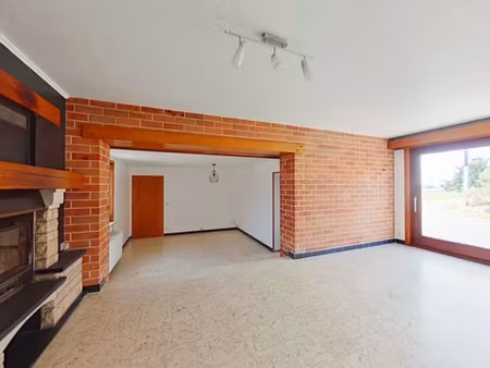 jolie maison 3 chambres et bureau a ollignies
