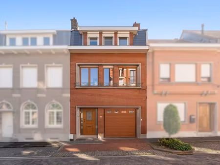 agréable maison 2 façades avec garage à zaventem