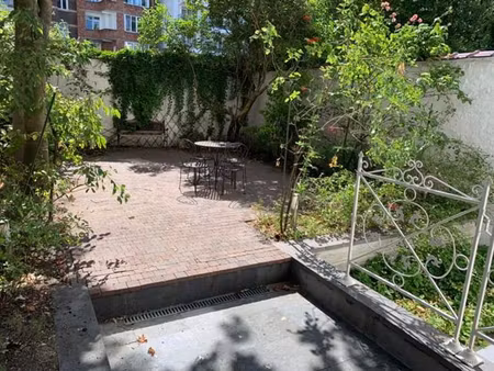 magnifique appartement meuble et equipe 120m2 + jardin 70m2