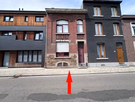 maison avec 4 ch.+jardin+double garage (poss.prof indép.).