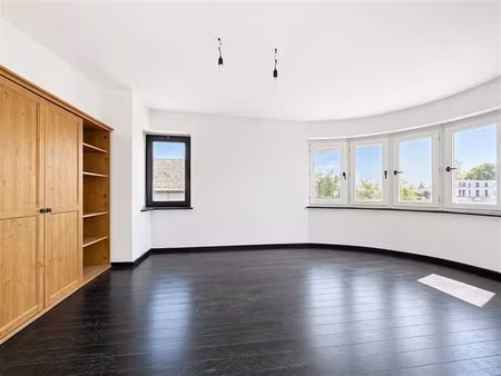 duplex 2 chambres confortable et fonctionnel à marchienne-au