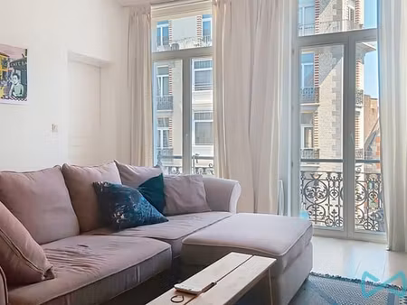appartement deux chambres + terrasse.