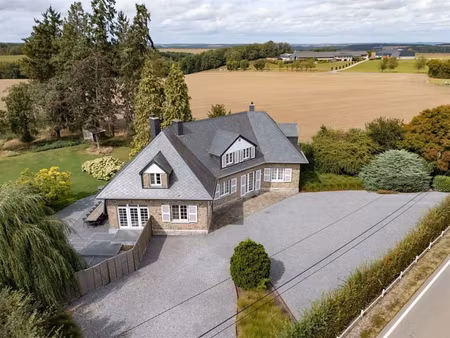 villa de caractère exploitée comme gîte à hulsonniaux