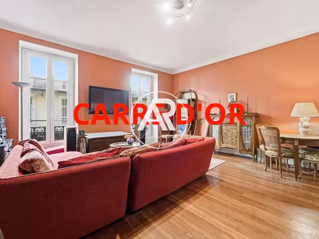nice - carré d'or - spacieux 2 pièces modifiable en 3 pièces