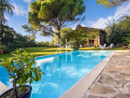 mougins, à vendre propriété de caractère avec piscine