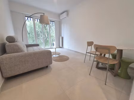 a louer 1 piece meuble