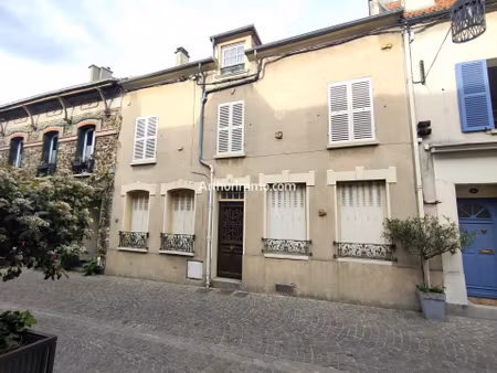 maison de ville - 7 pieces - 150 m² - parcelle 221 m²