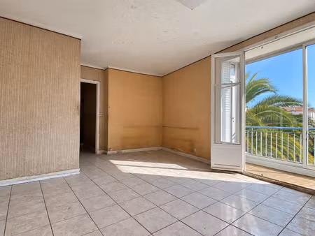 cannes - bas croix des gardes - vente 2 pièces de 46,14 m2 - balcon - cave