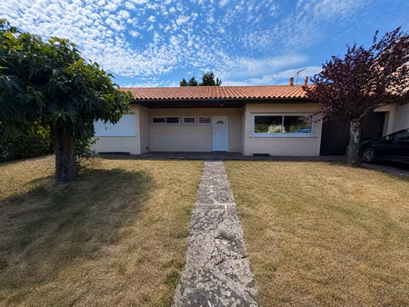 eysines - maison 6 pièces de 110 m² avec jardin et garage