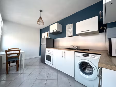 location d'un appartement de 2 pièces (44 m²) à saint etienne - la terrasse