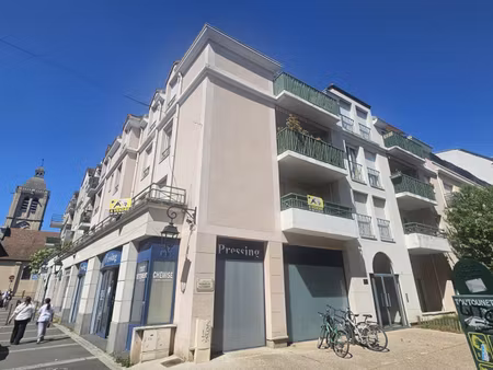 houilles centre-ville** appt f2 avec balcons