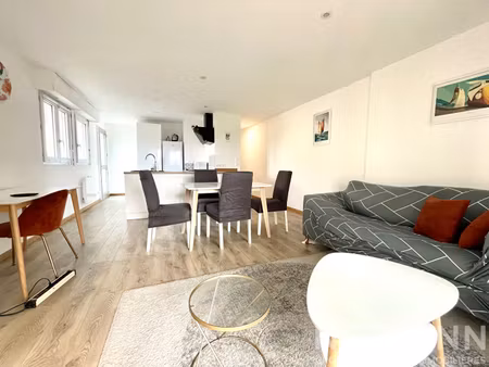 a louer - appartement type 2 meuble avec garage - carnac bourg