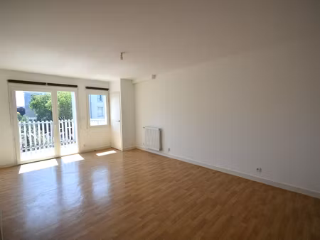 brest caffarelli - t3 récent de 66m² avec parking et ascenseur