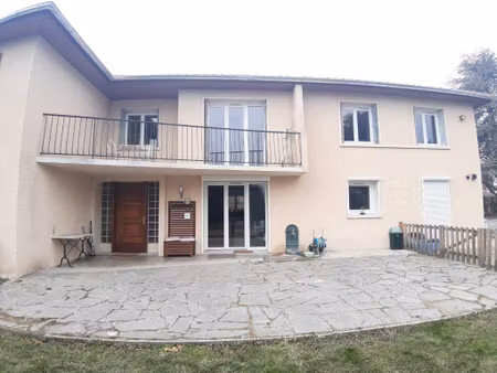 maison t5 au centre de ferney -voltaire 01210