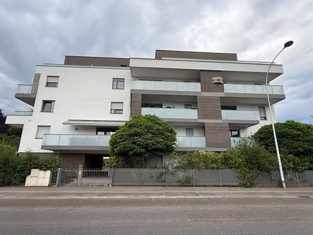 parking / box strasbourg 15 m2