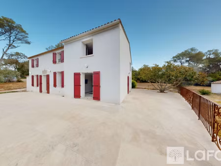 superbe villa de 180 m² avec piscine, 6 chambres et garage