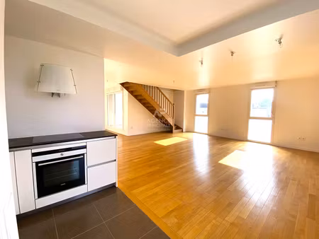 appartement non meublé - nanterre 4 pièce(s) 104 m2