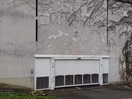 box de parking à louer !